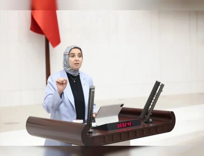 DEVA Partisi Genel Başkan Yardımcısı Elif Esen: “Cumhuriyet’e borcumuz, çocuklara korkmadan, aç kalmadan, üreterek büyüyecekleri bir ülke bırakmaktır”