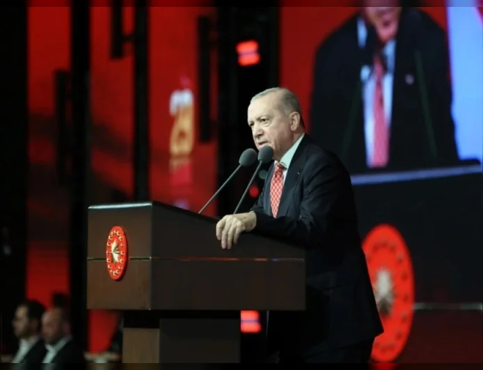 Cumhurbaşkanı Erdoğan: “Türkiye Cumhuriyeti, her alanda elde ettiği büyük kazanımlarla başarıdan başarıya koşmaya devam ediyor”