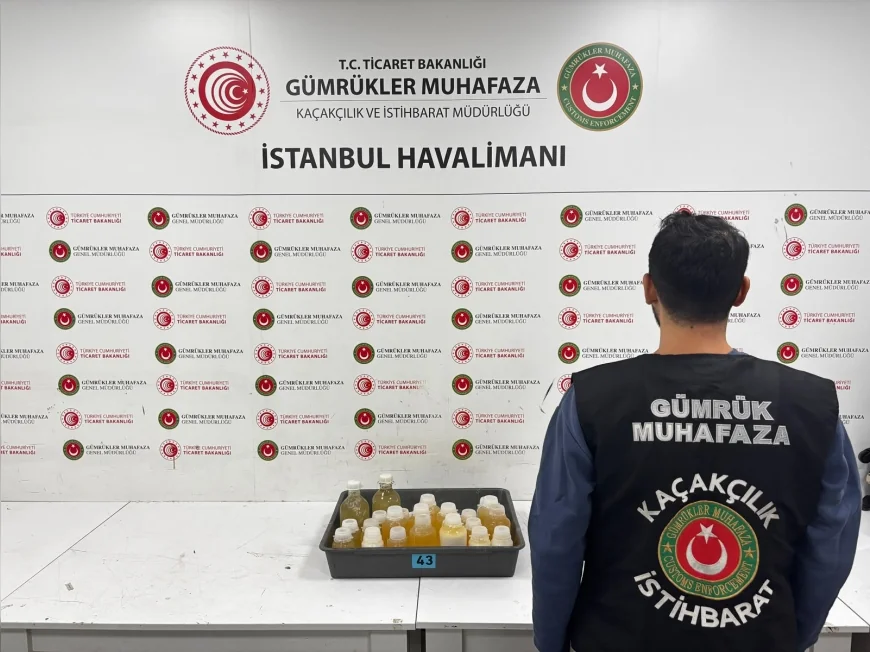 Ticaret Bakanlığı Gümrükler Muhafaza ekiplerinden İstanbul Havalimanı’nda iki operasyon: 34 kilo 400 gram kokain ele geçirildi