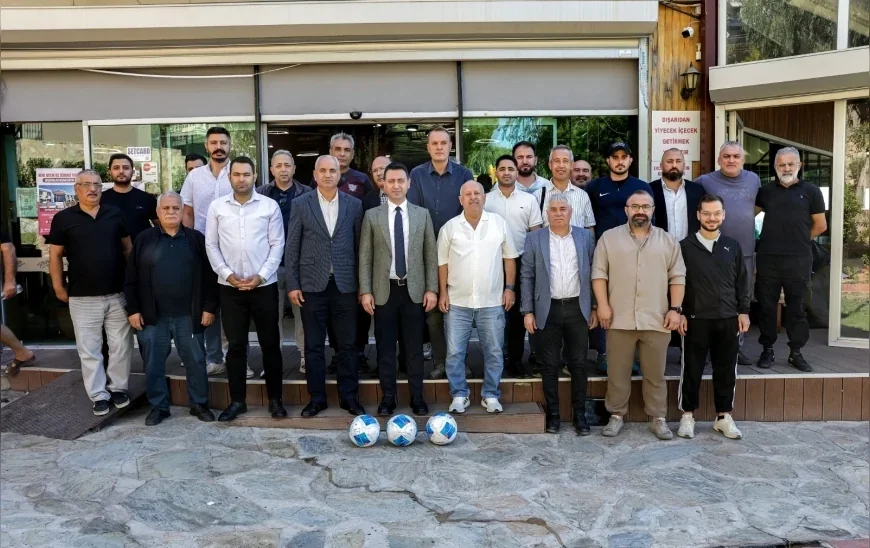 Bayraklı Belediye Başkanı İrfan Önal: “Her zaman sporun ve sporcularımızın yanındayız”