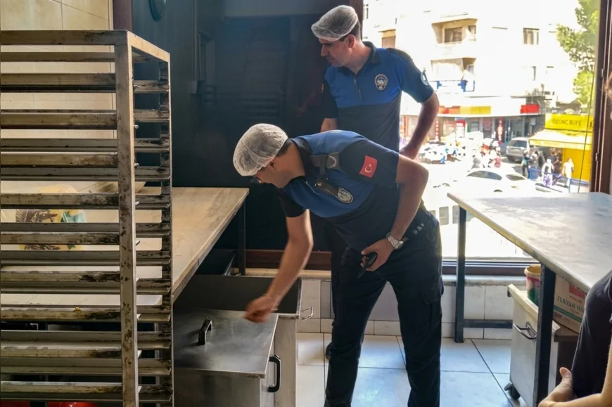 Efeler Belediyesi zabıta ekiplerinden unlu mamul işletmelerine gramaj ve hijyen denetimi