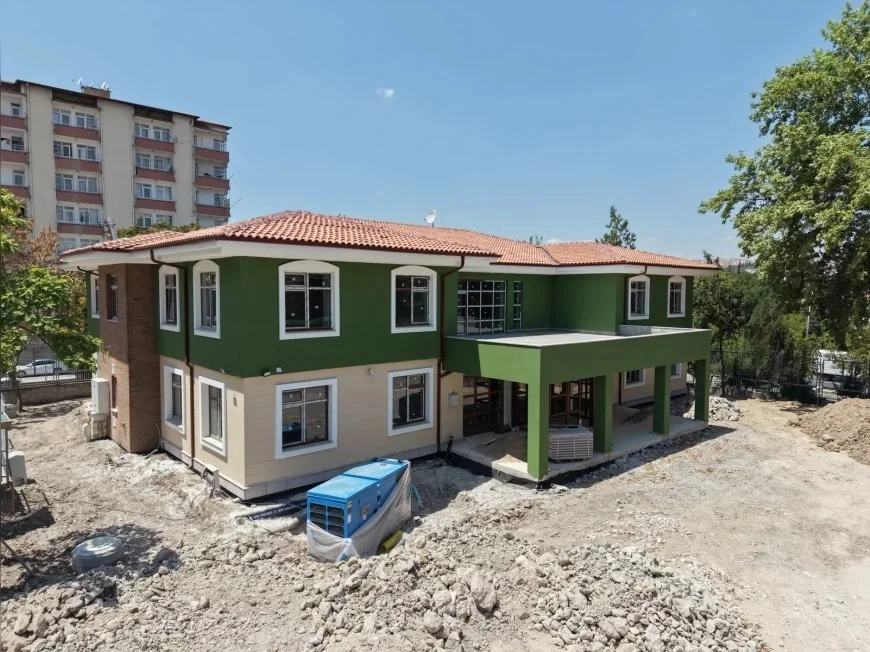 Altındağ Belediye Başkanı Dr. Veysel Tiryaki: “Kadınlarımız kurslara kayıt olabilir, çocuklarımız için kreşe başvuru yapılabilir”