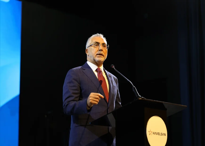 Çalışma ve Sosyal Güvenlik Bakanı Prof. Dr. Vedat Işıkhan: “Yeni tedavi ve cerrahi işlemleri geri ödeme kapsamına aldık”