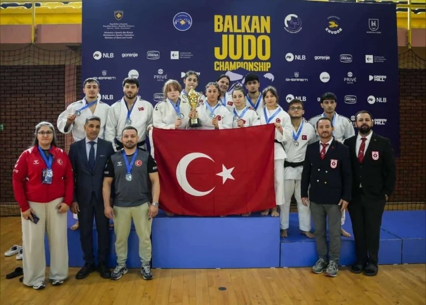 Manisalı milli judocu Hira Nur Turgut Balkan Şampiyonası’ndan 2 madalyayla döndü