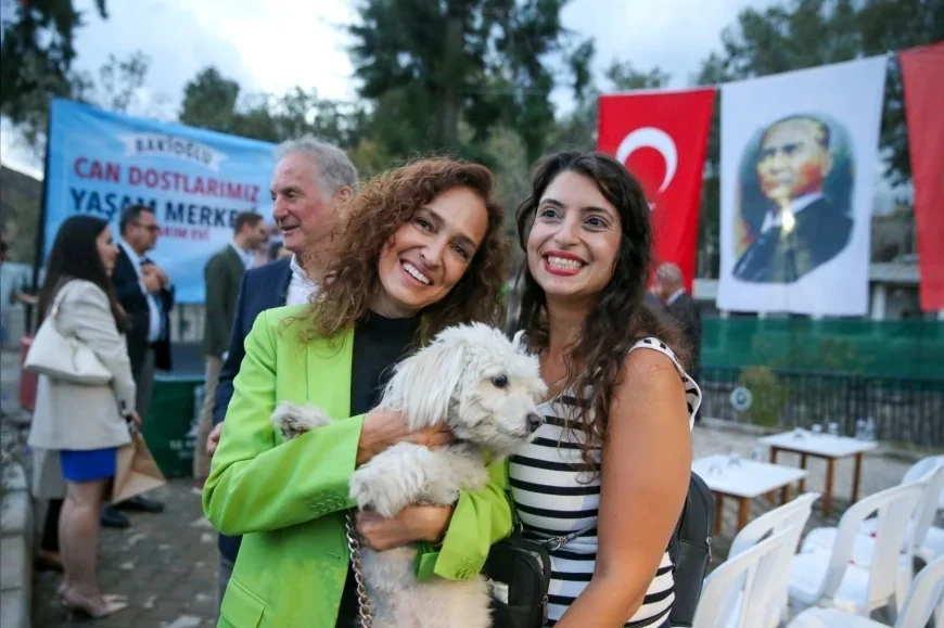 Karşıyaka’da sahiplendirme seferberliği “Bir Nota, Bir Yuva” buluşması Tay Park’ta