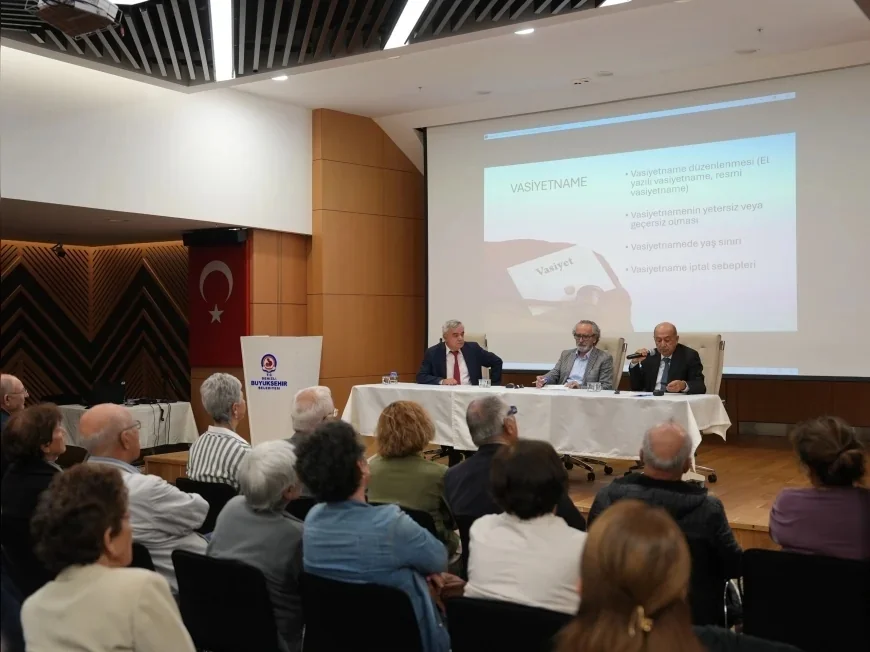 Denizli Büyükşehir Belediyesi Dünya Yaşlılar Günü’nde “Yaşlı Hakları ve Hukuku” Söyleşisi Düzenledi