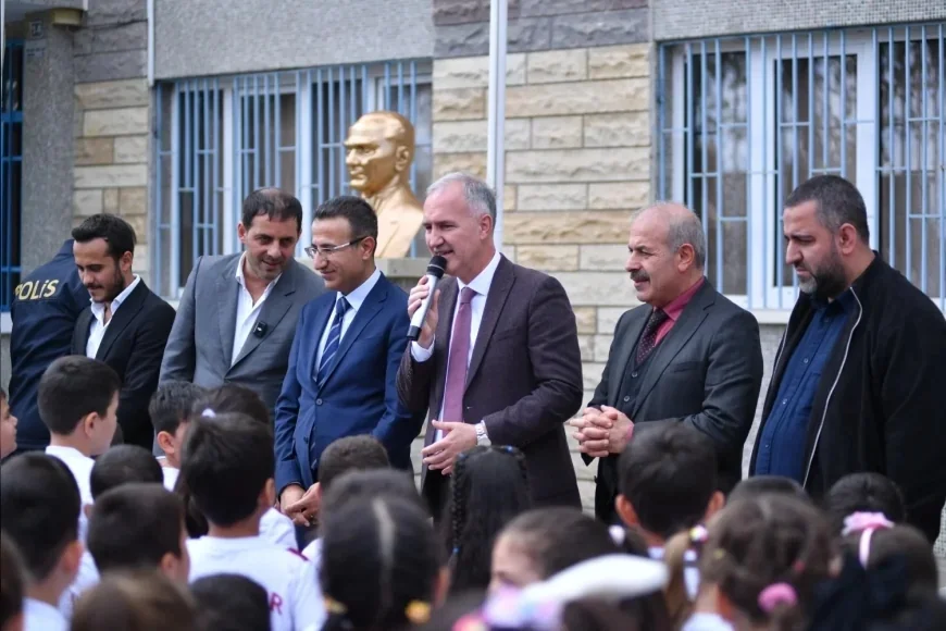 Yeniceköy’de iki okulda 750 öğrenci İnegölspor formasına kavuştu
