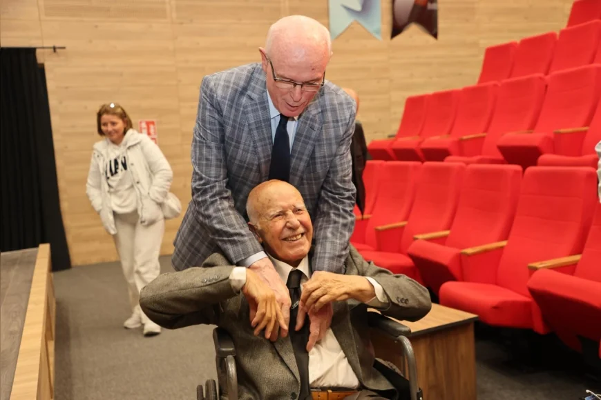 Odunpazarı Belediye Başkanı Kazım Kurt: “Sosyal devlet, beşikten mezara kadar her türlü sorunla ilgilenir”