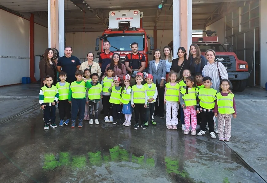 Efes Selçuklu çocuklar İtfaiye Haftası’nda yangın ve afet bilincini yerinde öğrendi