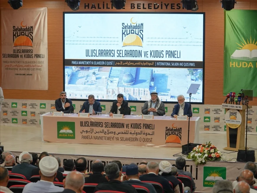HÜDA PAR Genel Başkanı Zekeriya Yapıcıoğlu’nun katıldığı panelde Kudüs için birlik çağrısı öne çıktı