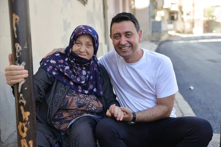 Bayraklı Belediye Başkanı İrfan Önal: “Yaş almış büyüklerimiz en kıymetli değerlerimizdir”