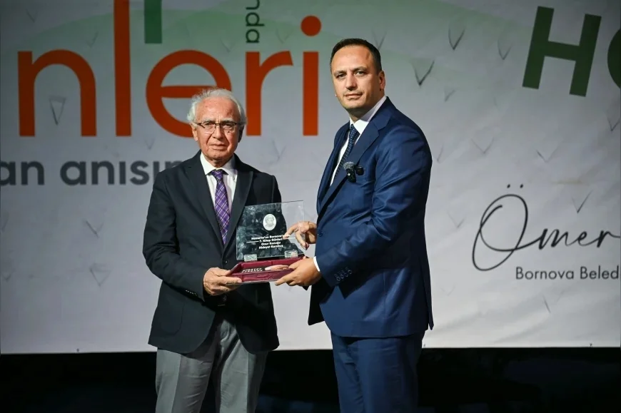 Bornova’da 7. Homeros Kitap Günleri binlerce kitapseverin katılımıyla sona erdi