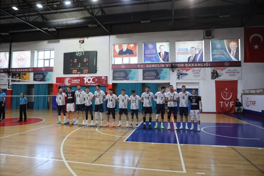 Düzce Belediyespor Konuralp Beyleri Erkek Voleybol Takımı lige Tokat Belediyespor karşısında 3-0’lık galibiyetle başladı