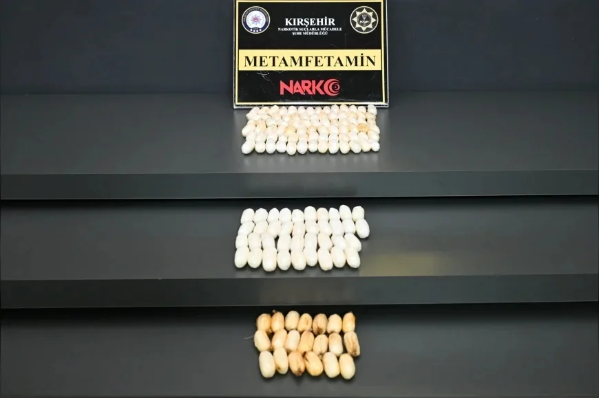 Kırşehir İl Emniyet Müdürlüğü uyuşturucu operasyonunda 1 kilo 157 gram metamfetamin ele geçirdi: 3 şüpheli tutuklandı