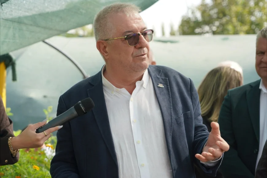 Edremit Belediye Başkanı Mehmet Ertaş: “Tohum bankamızda doğal yöntemlerle elde edilen 137 çeşit ata tohumu bulunuyor”
