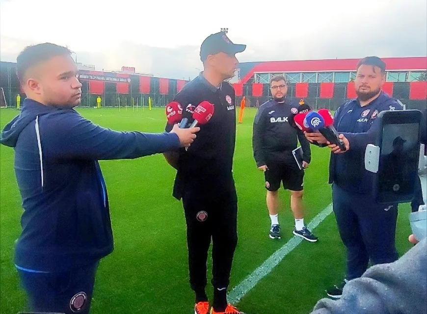 Arca Çorum FK Teknik Direktörü Burak Yılmaz: “Çok güzel hayaller var, buraya gelmek bizi ayrıca mutlu etti”