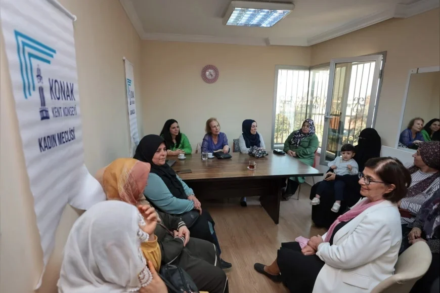 Konak Belediyesi ve Kent Konseyi Kadın Meclisi, meme kanserinde erken teşhis farkındalığı için seminerler düzenliyor