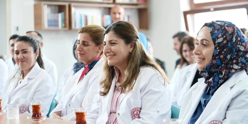 Millî Eğitim Bakanlığı 24 Kasım Öğretmenler Günü İçin 81 İlde Kültür, Sanat, Akademik Çalışma ve Sosyal Etkinlikleri Kapsayan Genelge Yayımladı