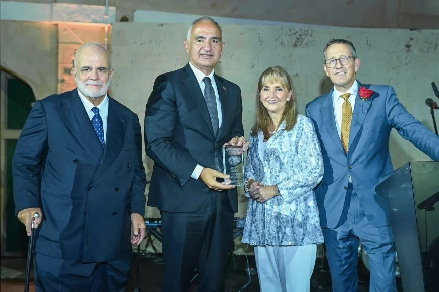Kültür ve Turizm Bakanı Mehmet Nuri Ersoy: “Bu Ödül, Türkiye’nin Turizm Vizyonunun ve Sektörümüzün Ortak Emeğinin Uluslararası Takdiridir”
