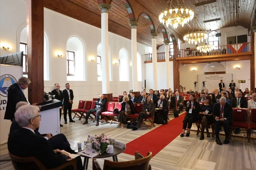 Eskişehir Büyükşehir Belediye Başkanı Ayşe Ünlüce, Mudanya Mütarekesi’nin 104. Yıl Dönümünde Barış Sempozyumu’na Katıldı