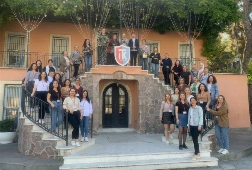Narlıdere Belediyesi Özel Çocuklar ve İzmir’i Keşfetme Fırsatı Bulamayan Kadınlar İçin Kültür Turlarını Sürdürüyor