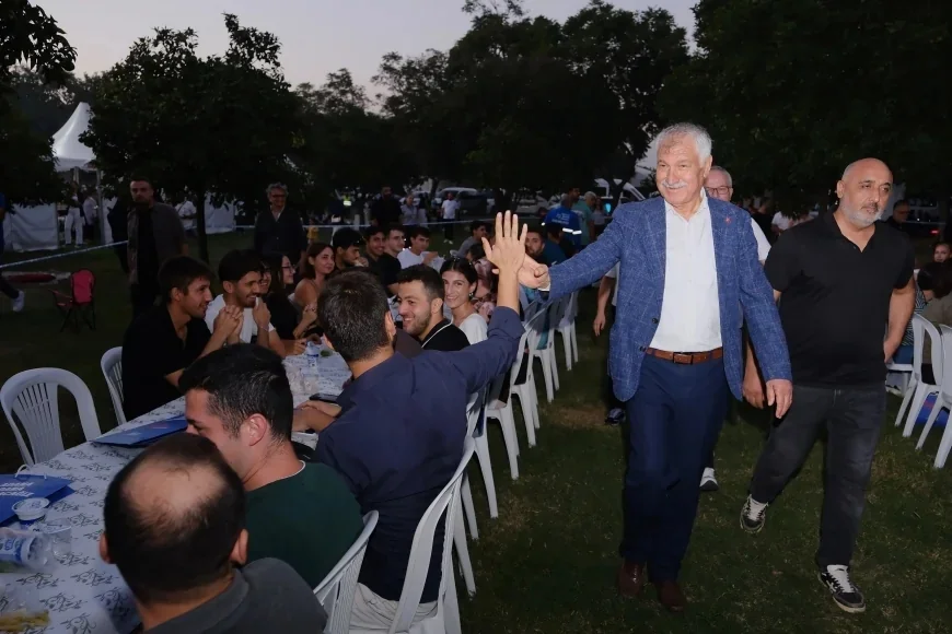 Adana Büyükşehir Belediye Başkan Vekili Güngör Geçer: “Öğrencilerimizin yanında olmaya devam edeceğiz”