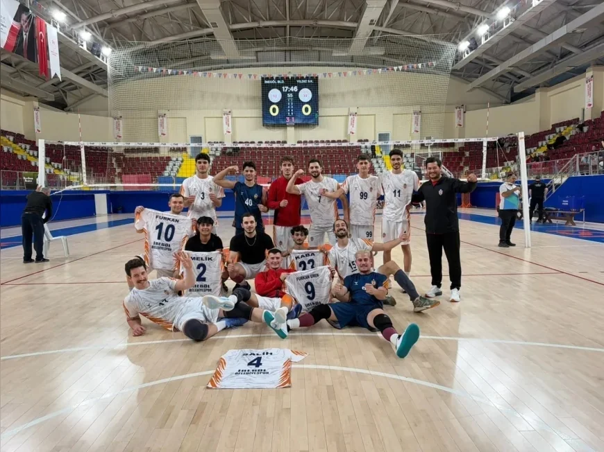 İnegöl Belediyespor Erkek Voleybol Takımı Yıldız Spor’u 3-1 Mağlup Ederek Ligde 4’te 4 Yaptı ve Liderliğe Yükseldi