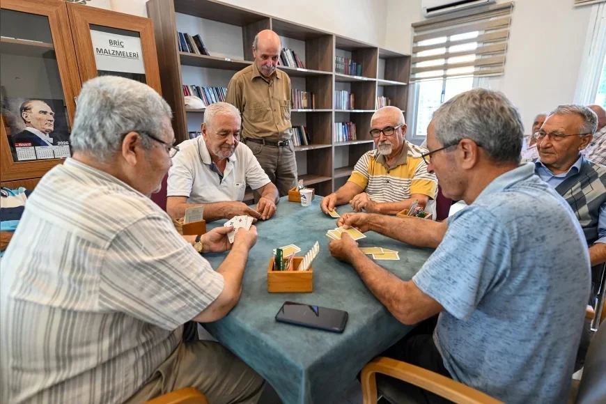 Mersin Büyükşehir Belediyesi’nin Emekli Evleri 6 Bini Aşkın Üyesiyle Sosyal Yaşamın Buluşma Noktası Oldu