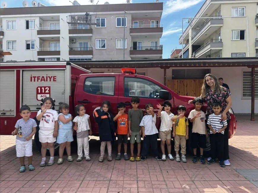 Toroslar Belediyesinden Miniklere Afet Eğitimi: Çocuklar Acil Durumlarda Doğru Davranışları Öğrendi