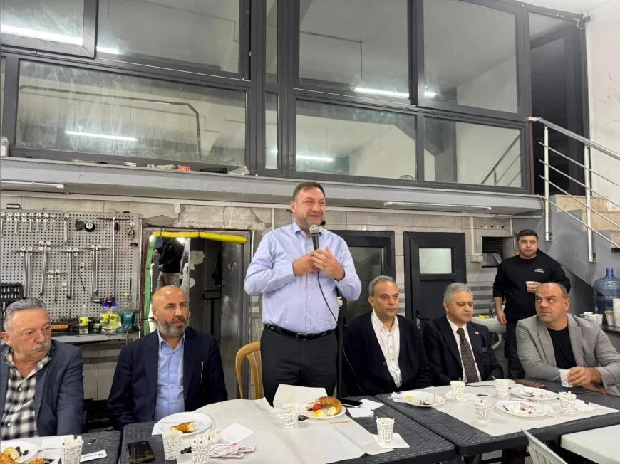 CHP İzmir İl Başkanı Utku Gümrükçü: “Sokak Yangın Yeri, Esnaf Dükkânını Açık Tutmakta Zorlanıyor”