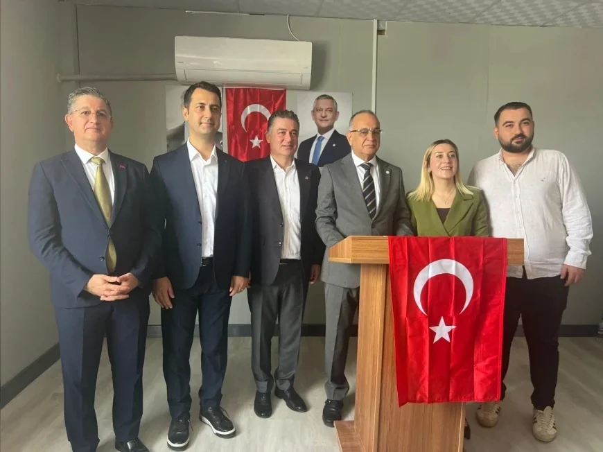 Yeni Parti Hatay İl Başkanı Mehmet Günenç Etrafında Birlik Mesajı: “Önceliğimiz Kişisel Rekabet Değil, Partinin Başarısı”