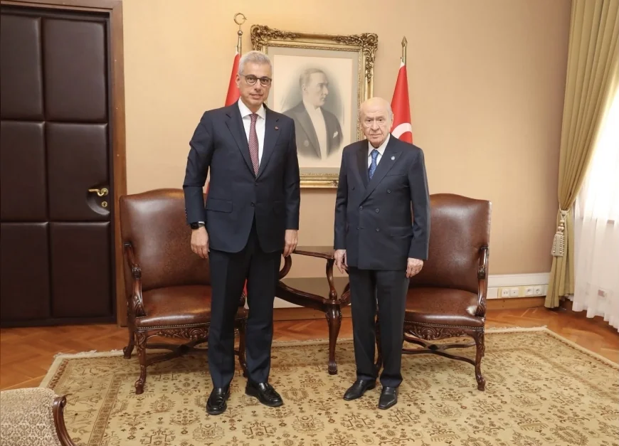 Sağlık Bakanı Prof. Dr. Kemal Memişoğlu, MHP Genel Başkanı Devlet Bahçeli’yi TBMM’de Ziyaret Etti