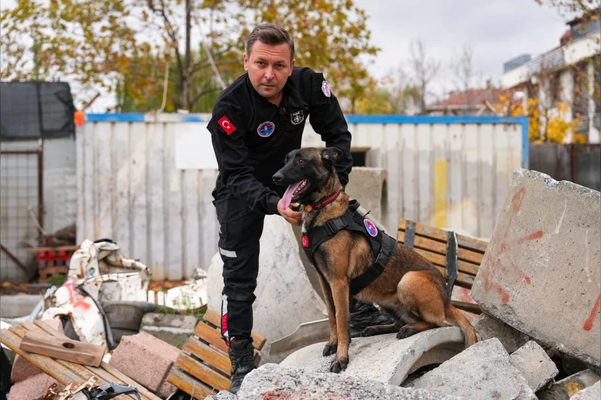 Maltepe Belediyesi Afetlere Karşı Hazırlık Çalışmalarını Sürdürüyor, 800 Mahalle Afet Gönüllüsü Sahada Görev Almaya Hazır!