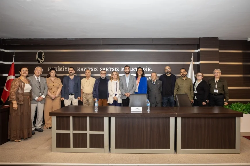 NARLIDERE BELEDİYESİ’NİN 3. YAŞ ÜNİVERSİTESİ’NDE İLK DERS ZİLİ ÇALDI