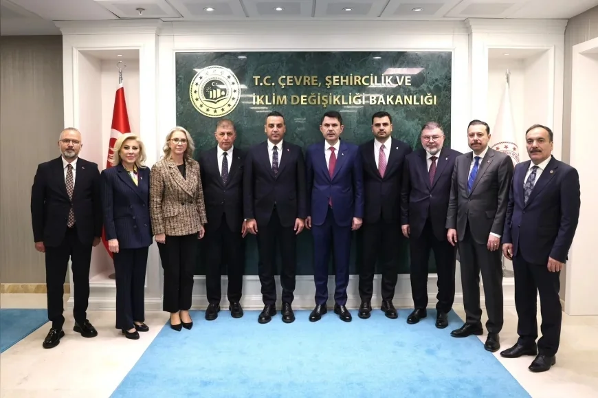 İzmir ve Çiğli’nin Kentsel Dönüşüm Projeleri Bakan Murat Kurum ile Görüşüldü