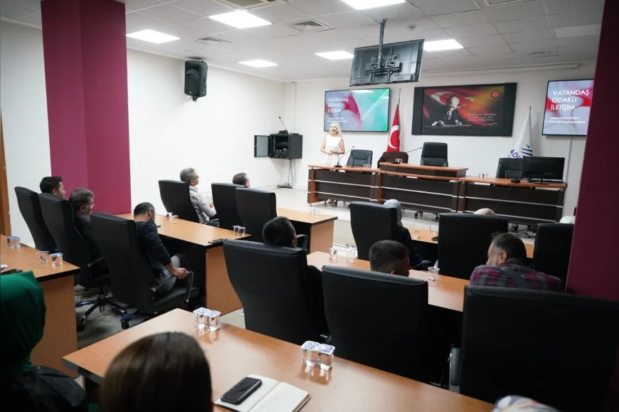 Adıyaman Belediyesi Personeline İletişim ve İş Etiği Eğitimi Verildi: Vatandaş Odaklı Hizmet Anlayışı Vurgulandı