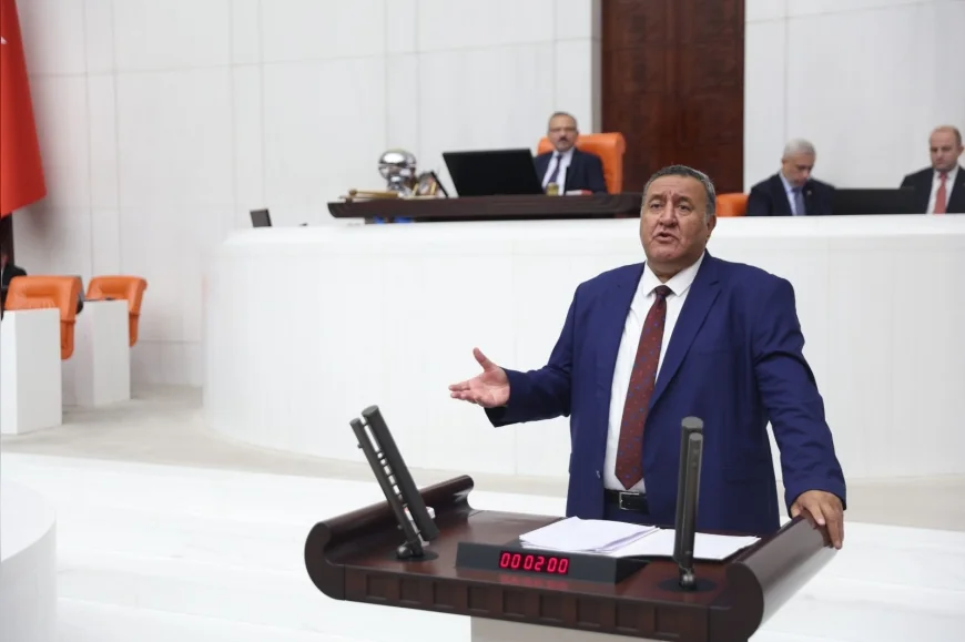 CHP Niğde Milletvekili Ömer Fethi Gürer: “Fon krizinde sorumluların istifa etmesi gerekir”