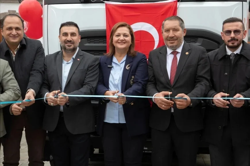 Afyonkarahisar Belediye Başkanı Burcu Köksal: “Şehrimizin Her Mahallesinde Daha Temiz Bir Çevre İçin Çalışıyoruz”