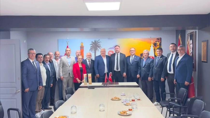 CHP İzmir İl Başkanı Utku Gümrükçü: “Siyasi Ahlak Yasası Derhal Çıkmalı, Ertelenemez