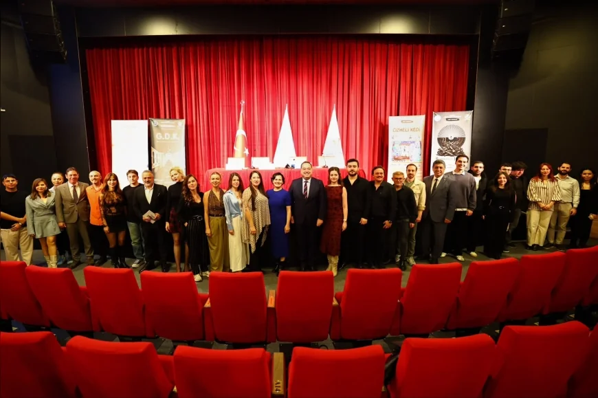 Manisa Büyükşehir Belediyesi Şehir Tiyatrosu 20’nci Yılını ‘G.D.K.’ Prömiyeri ve ‘Duruş’ Temasıyla Kutluyor