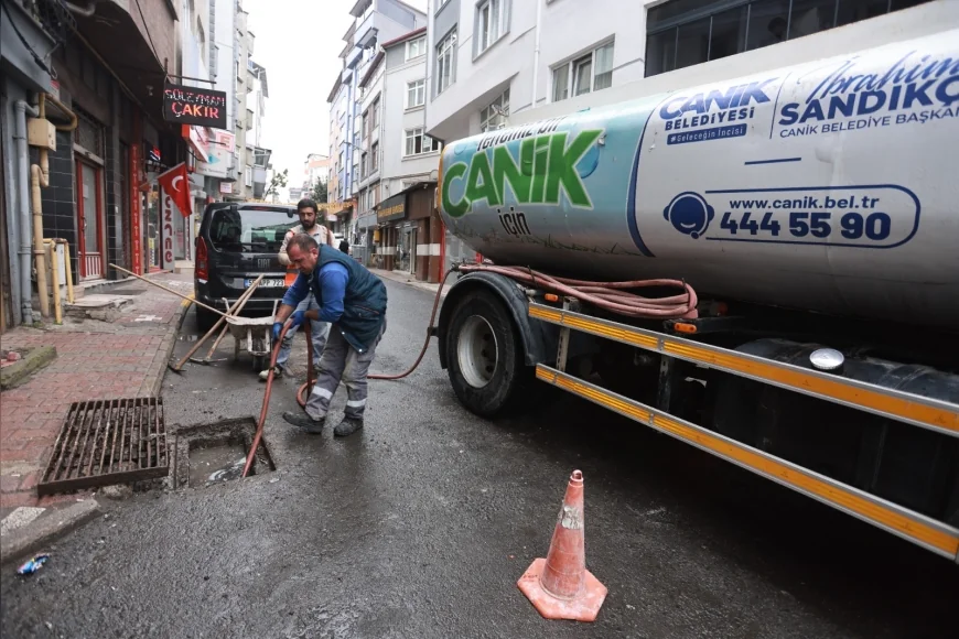 Canik Belediyesi Sağanak Yağışlara Karşı Teyakkuzda: İlçe Genelinde Mazgallar Temizleniyor
