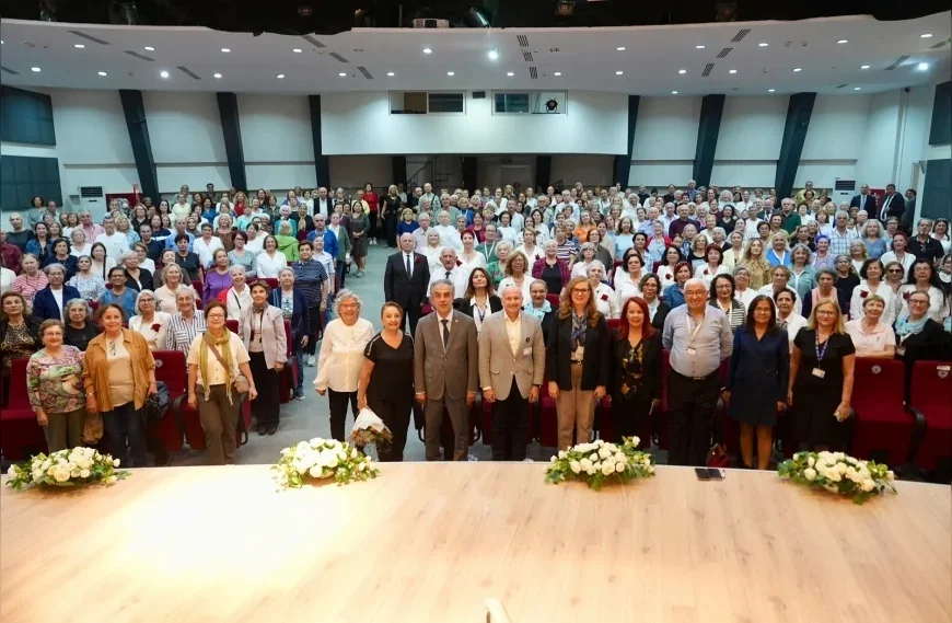 Ege Üniversitesi Üçüncü Yaş Üniversitesi 2026-2027 Eğitim Yılına Ömür Boyu Öğrenme ve Sağlıklı Yaşlanma Vurgusuyla Başladı
