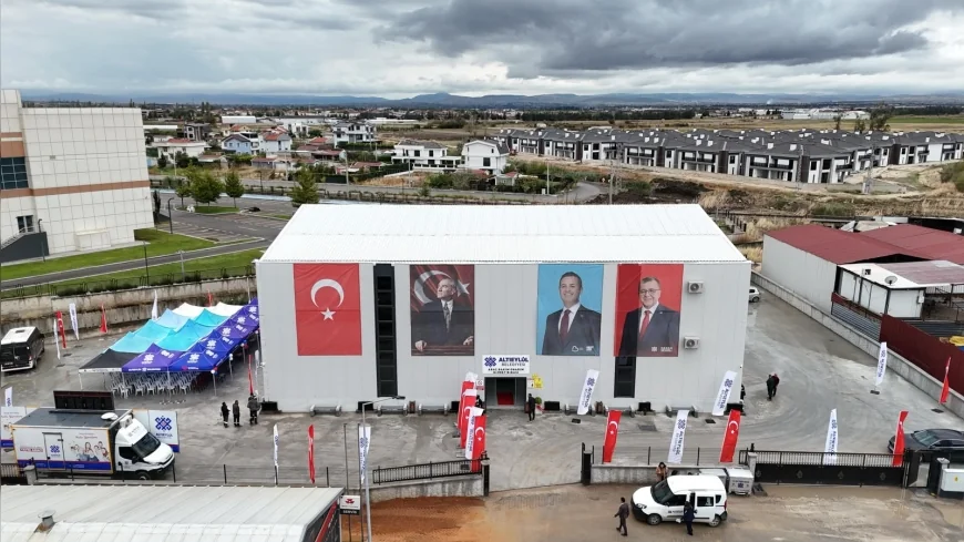 Altıeylül Belediyesi 24,5 Milyon Liralık Araç Bakım ve Onarım Tesisini Hizmete Açtı, 135 Araç İçin Tasarruf Dönemi Başlıyor!