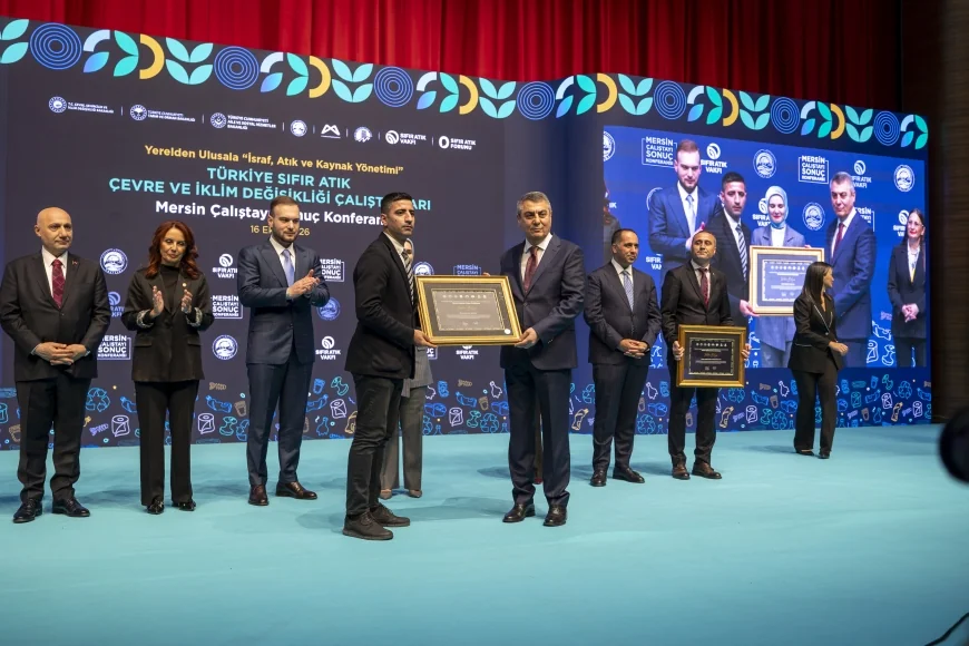 Mersin Büyükşehir Belediyesinin Üç Sıfır Atık Uygulaması Sonuç Konferansında İyi Uygulama Örneği Seçilerek Ödüllendirildi