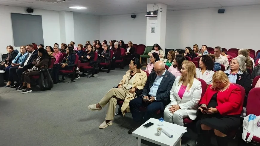 CHP İzmir İl ve Karşıyaka Kadın Kollarından Meme Kanseri Farkındalık Paneli: “Erken Teşhis Hayat Kurtarır”