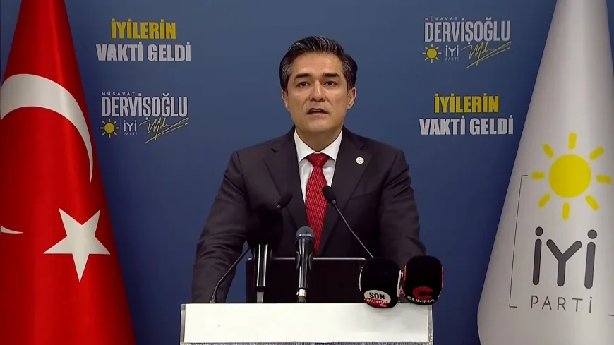 İYİ Parti Sözcüsü Buğra Kavuncu: “Türk ekonomisine asıl darbeyi vurmaya çalışan AK Parti lobisidir”