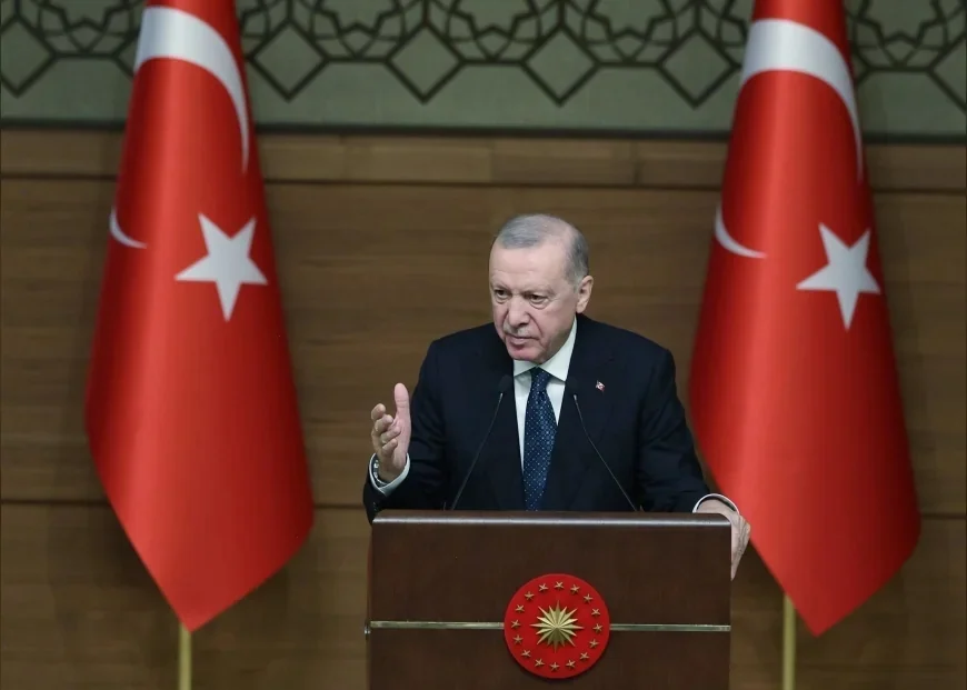 Cumhurbaşkanı Erdoğan: “Türkiye'nin kılına zarar gelmemesi için gecemizi gündüzümüze katıyoruz”