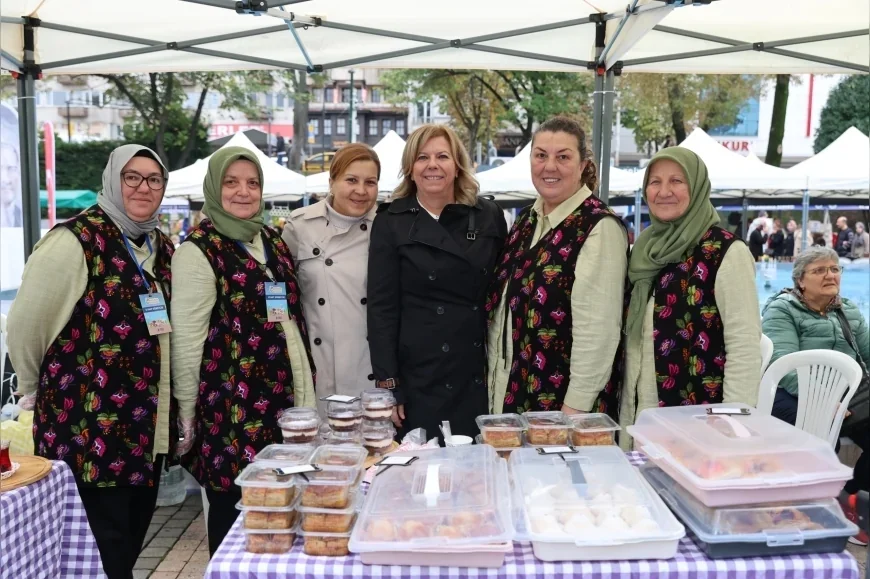 Bursa’da “Meydan Kadınların” Dayanışma Pazarı 21’inci Kez Kuruldu, 45 Dernek ve Kooperatif Buluştu