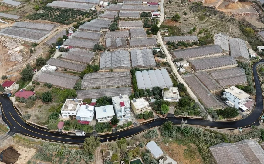 Mersin Büyükşehir Belediyesi Aydıncık’ta 5 Bin 213 Ton Sıcak Asfaltla Yolları Yeniledi