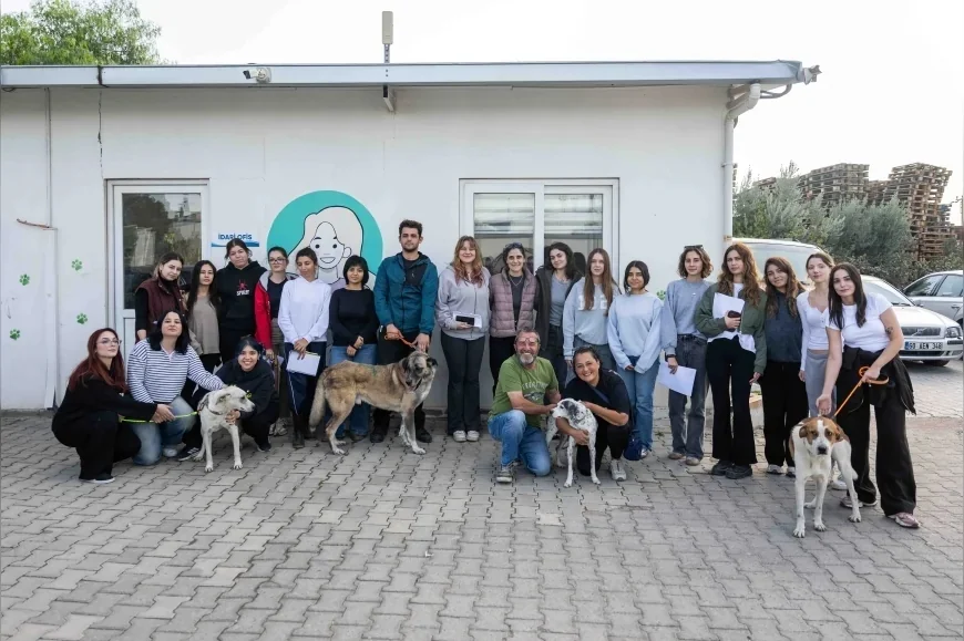 Bornova Belediye Başkanı Ömer Eşki: “83 Can Dostumuzun Yeni ve Güvenli Yuvalarına Kavuşması Hepimizi Çok Mutlu Etti”
